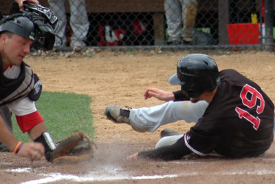 Simpson offense stays hot in 10-6 win over Central
