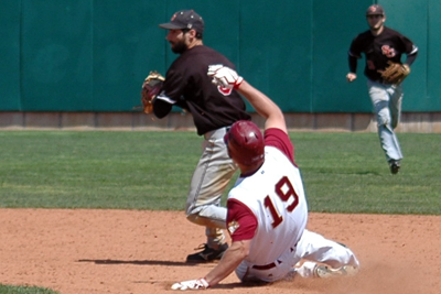 Simpson offense runs out of juice in loss to Coe