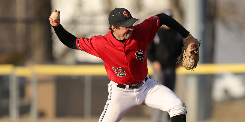 Walk-off Warriors: Storm sweep Dubuque in dramatic fashion