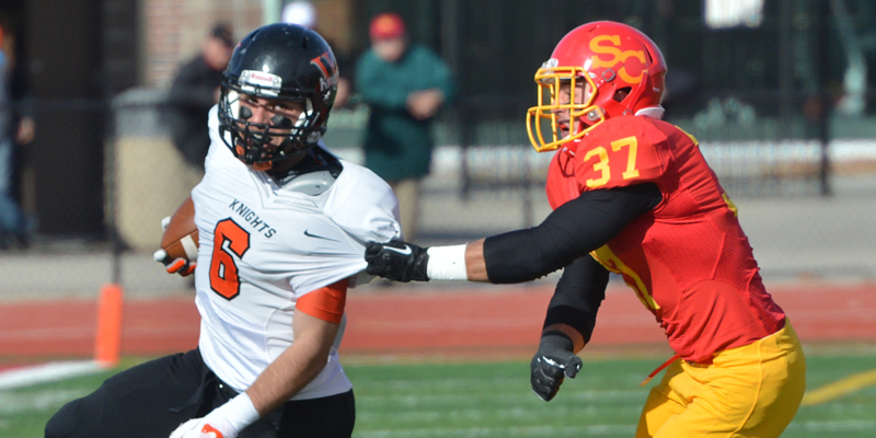 Quick start not enough as football falls to No. 5 Wartburg