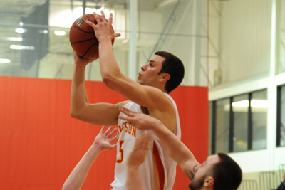 Barragan's jumper gives Storm men last second win at Loras