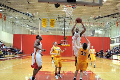 Simpson beats Buena Vista in thriller; Barragan reaches milestone