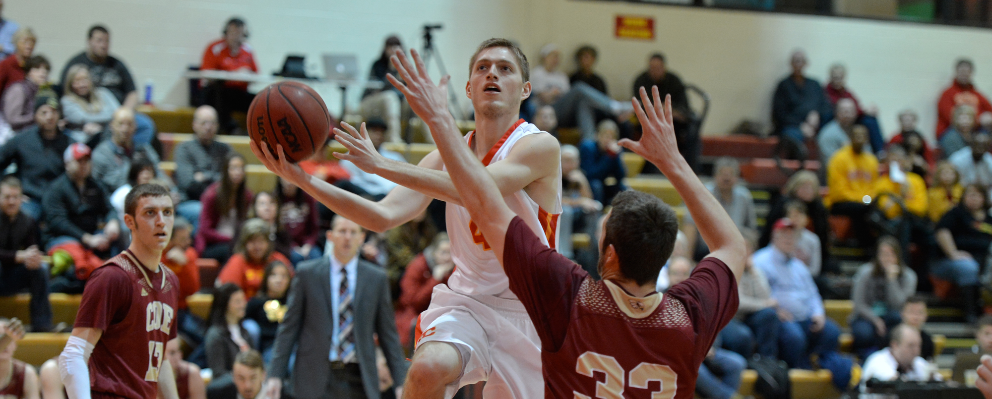 Men&rsquo;s basketball looks to continue growth in 2016-17