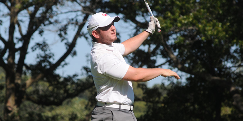 Lindenman's strong finish leads Simpson at Eau Claire