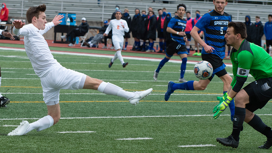 Sophomore Mateaus Lewis connects on the game-winner