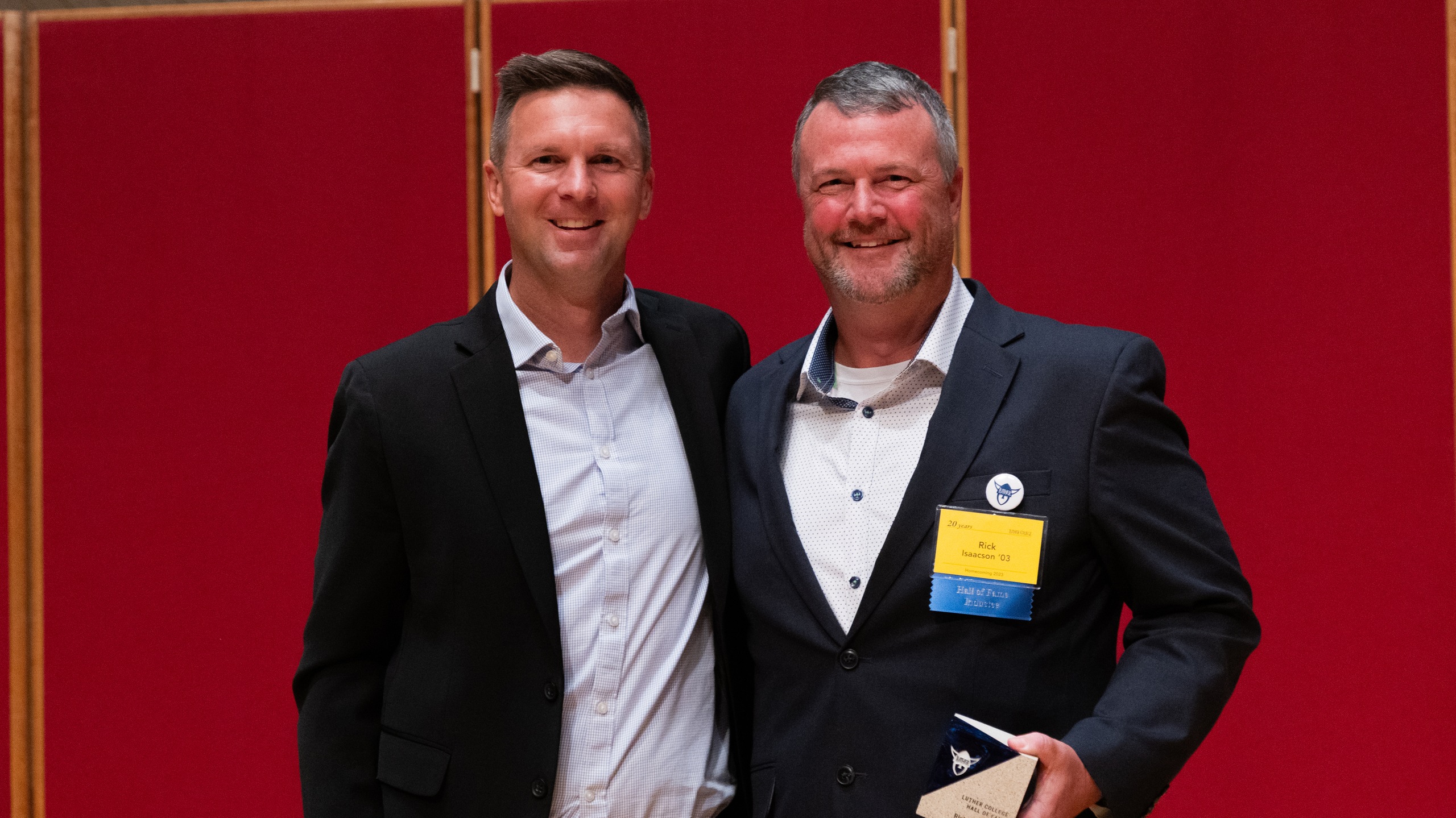 Tim Stork (left) and Rick Isaacson (right). Photo courtesy of Luther Athletics.