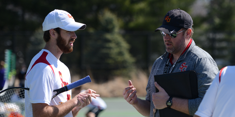 Cox steps down as men&rsquo;s tennis coach