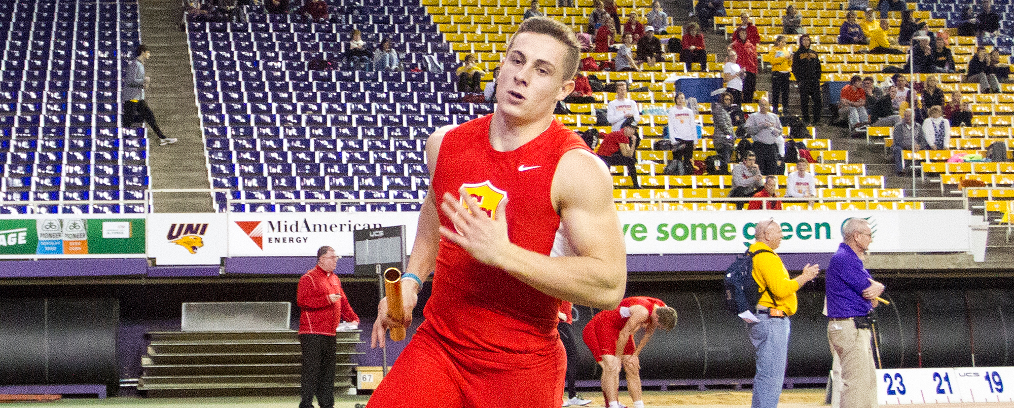 Junior sprinter Travis Tupper