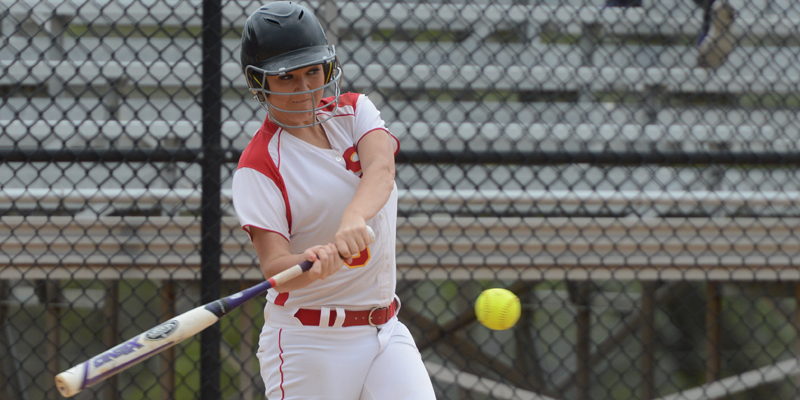 7th-inning comeback helps Simpson split with Wartburg