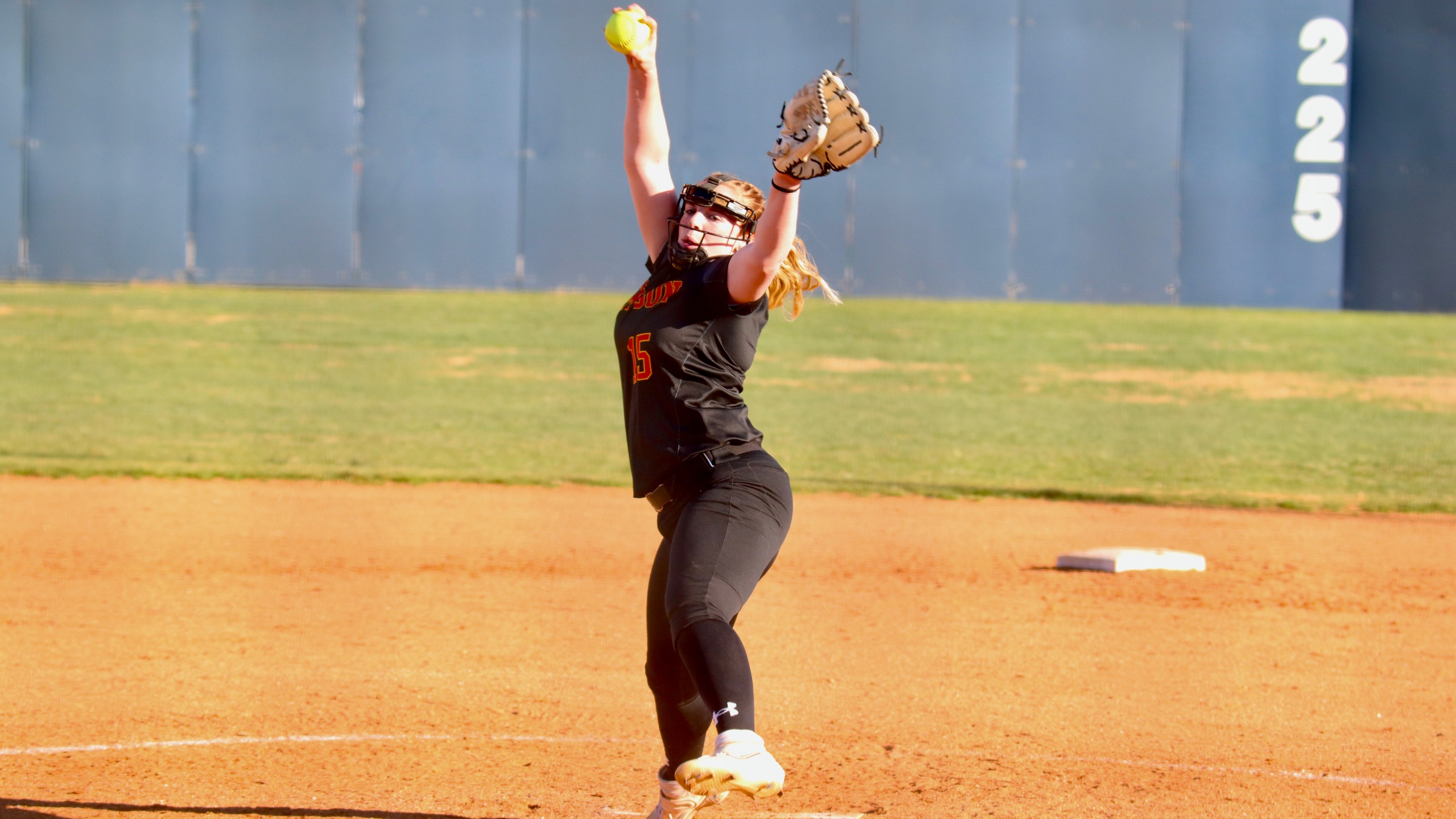 Junior Taryan Barrick-Wessels (photo by Michael Sudhalter)