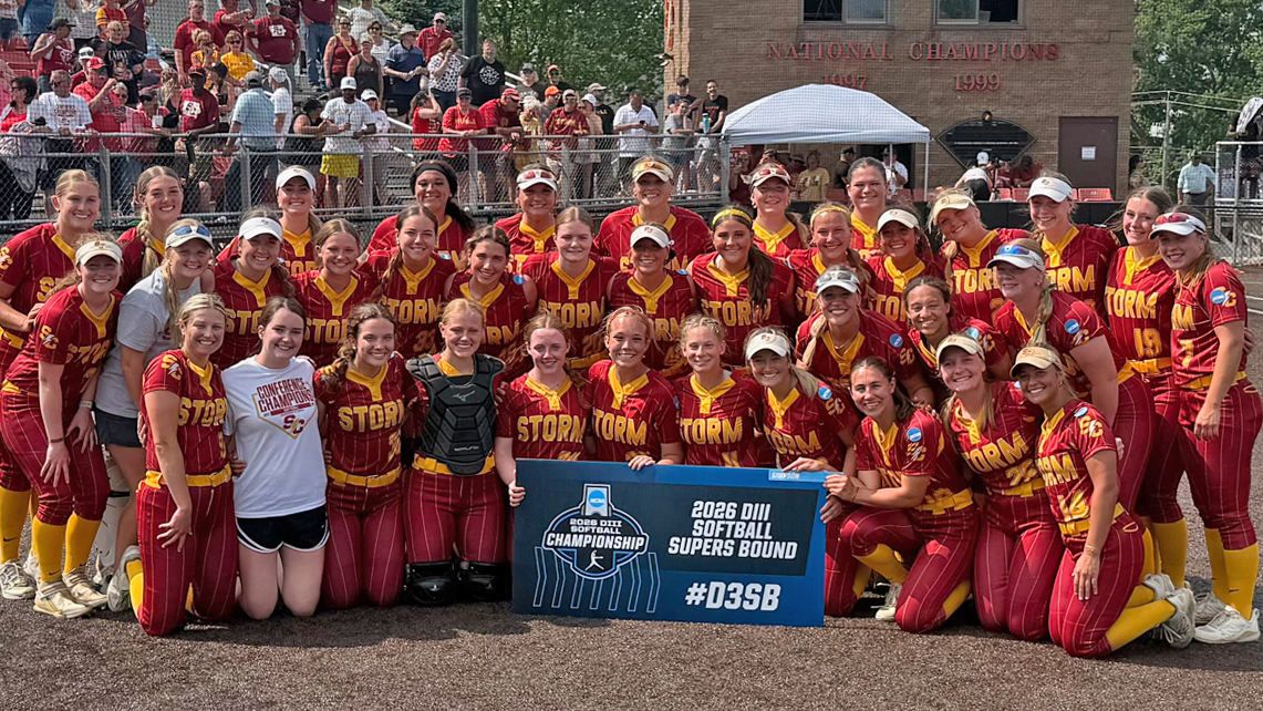Stunning seventh-inning rally sends Simpson to the NCAA Super Regionals