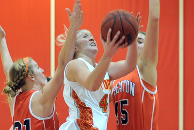 Simpson's upset bid falls short against No. 7 Amherst