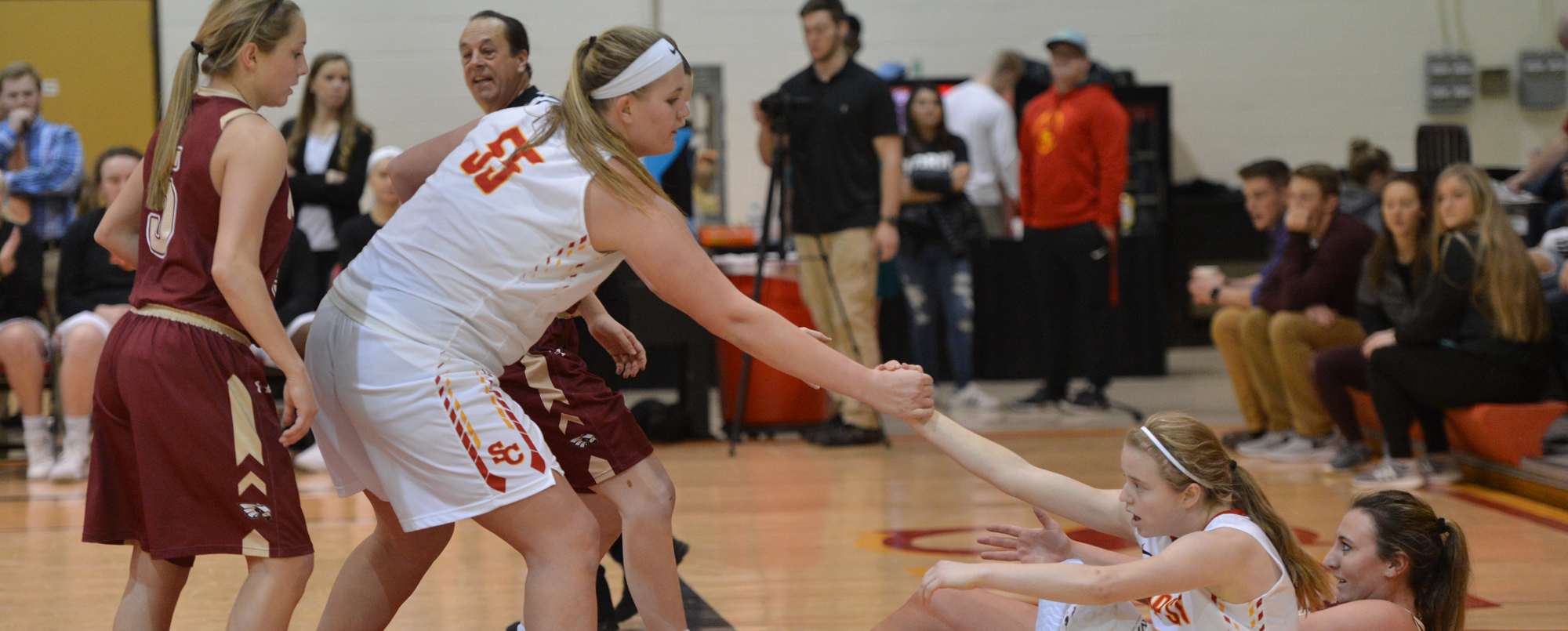 Storm fall to Coe on Senior Day
