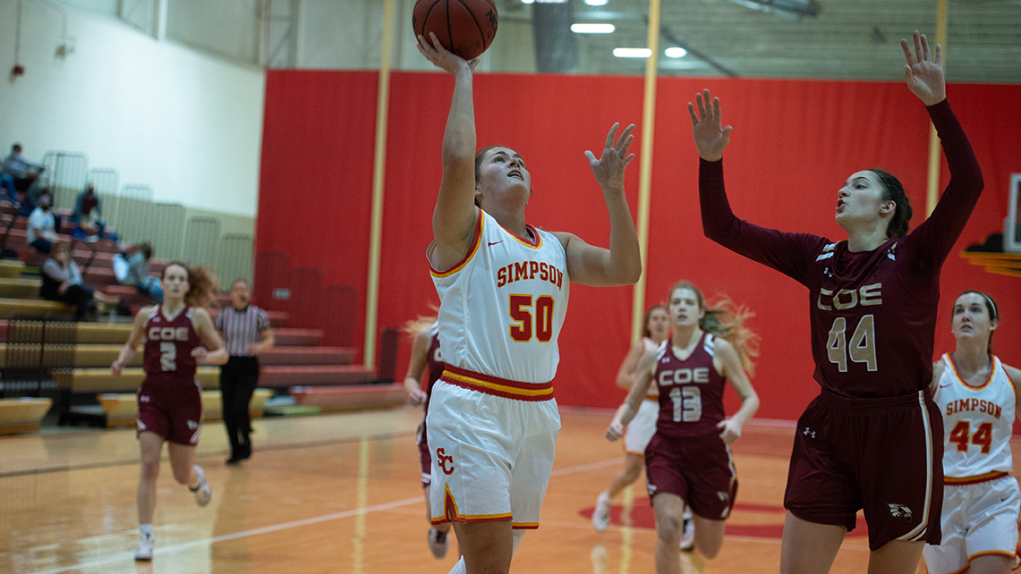 Junior Chloe Van Vliet