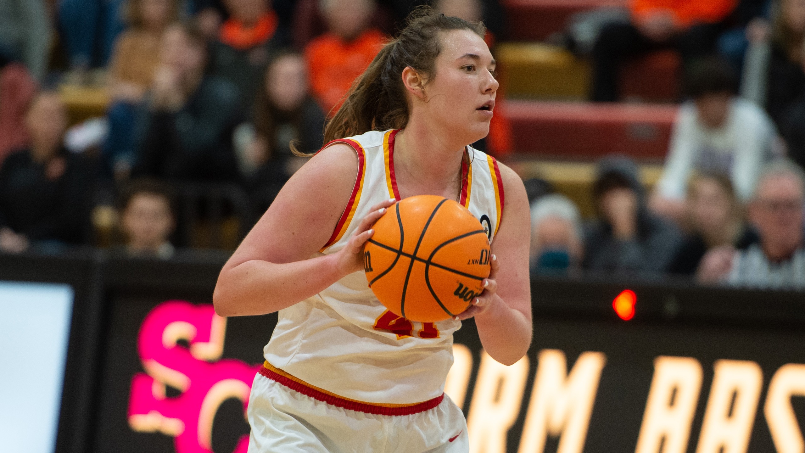 Graduate student Jenna Taylor