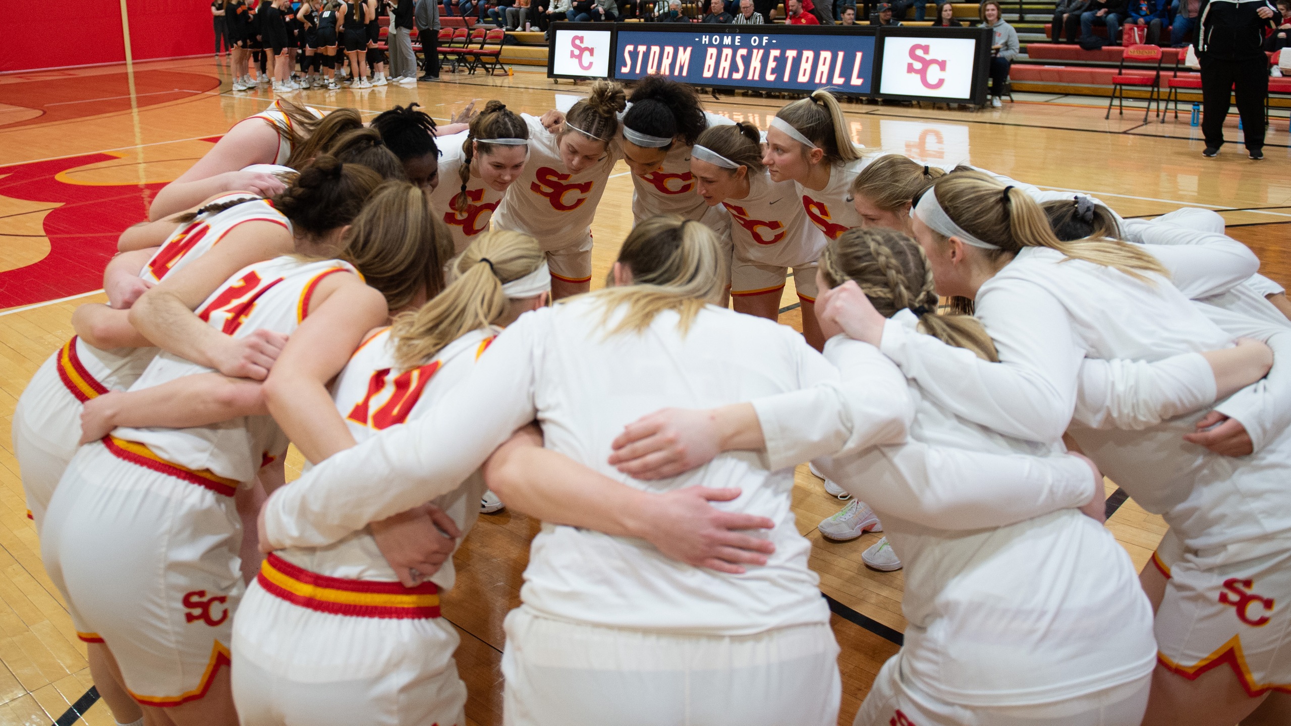 Women&rsquo;s basketball ranks third in preseason poll