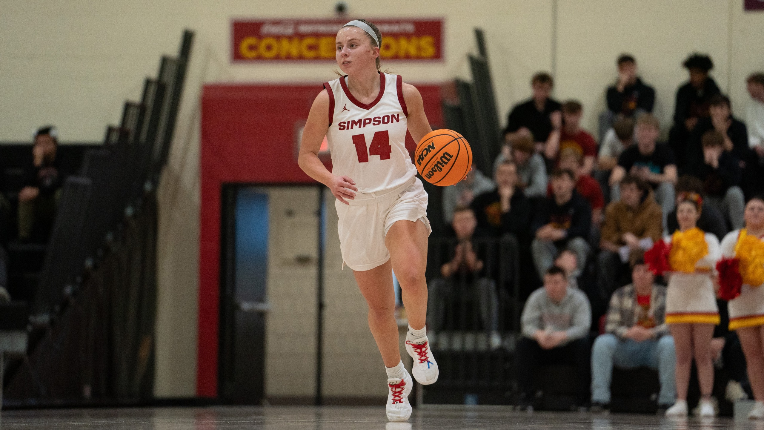 Senior Molly Lutmer (photo by Frank Novak)