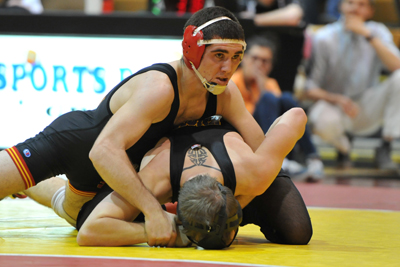 Simpson falls to Loras