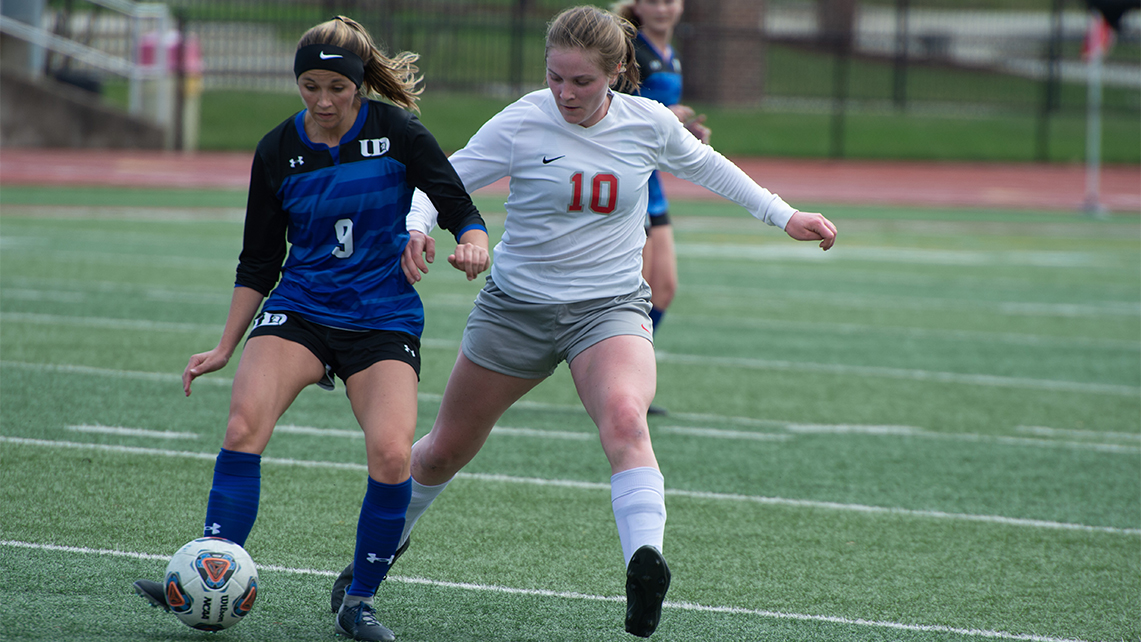 Junior Lizzie Arnburg