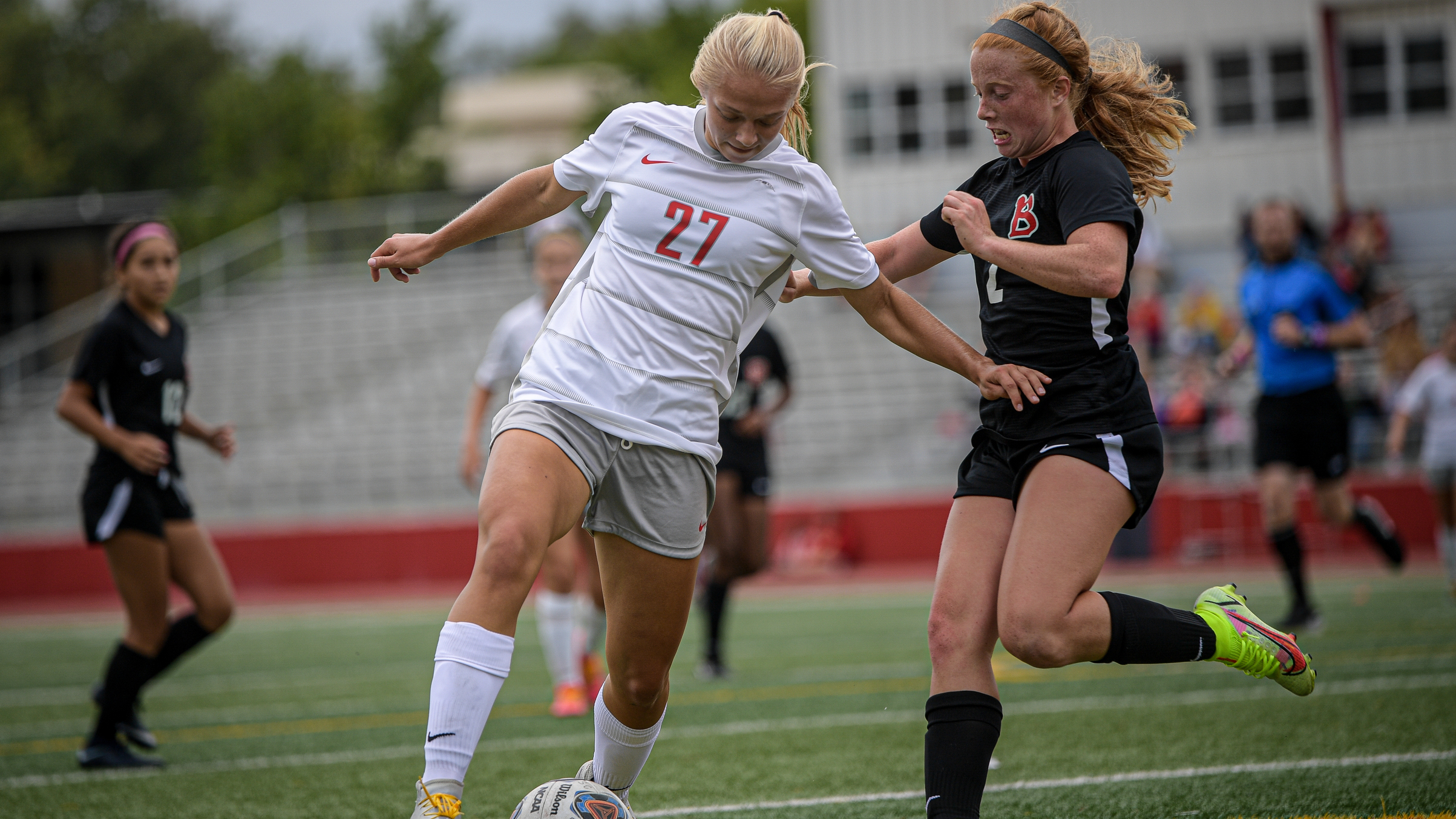 Sophomore Jordyn Foelske (photo by Vicki Born)