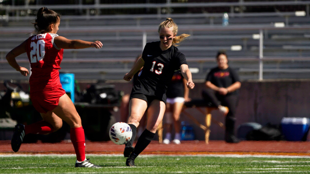 Freshman Ally Hoffa (photo by Frank Novak)