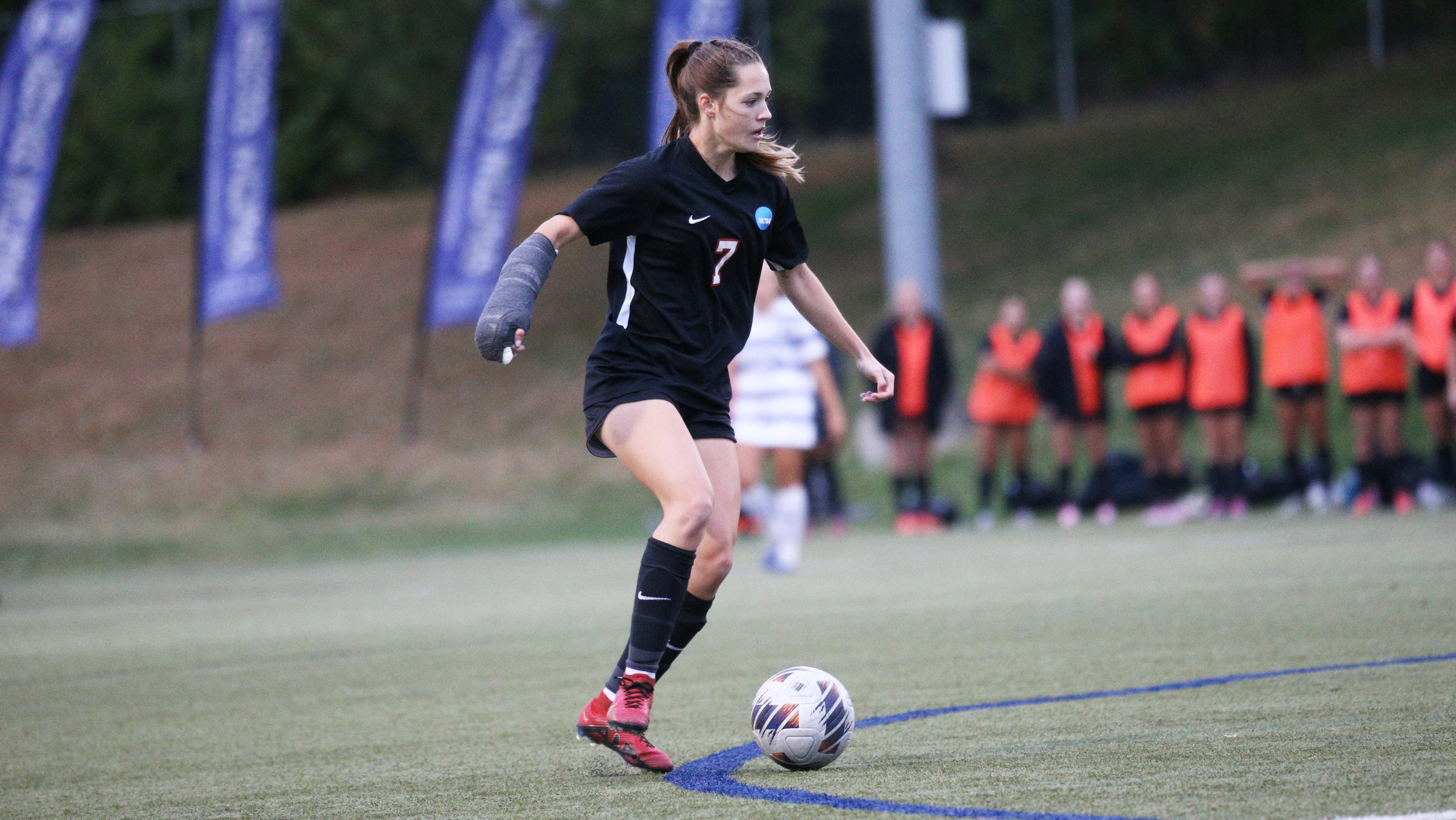 Junior Pepper Earle (photo by Khalma Sithonnorath)