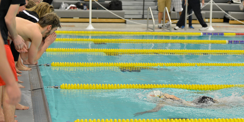 Women down Tabor, fall to Coe in season-opening double-duel