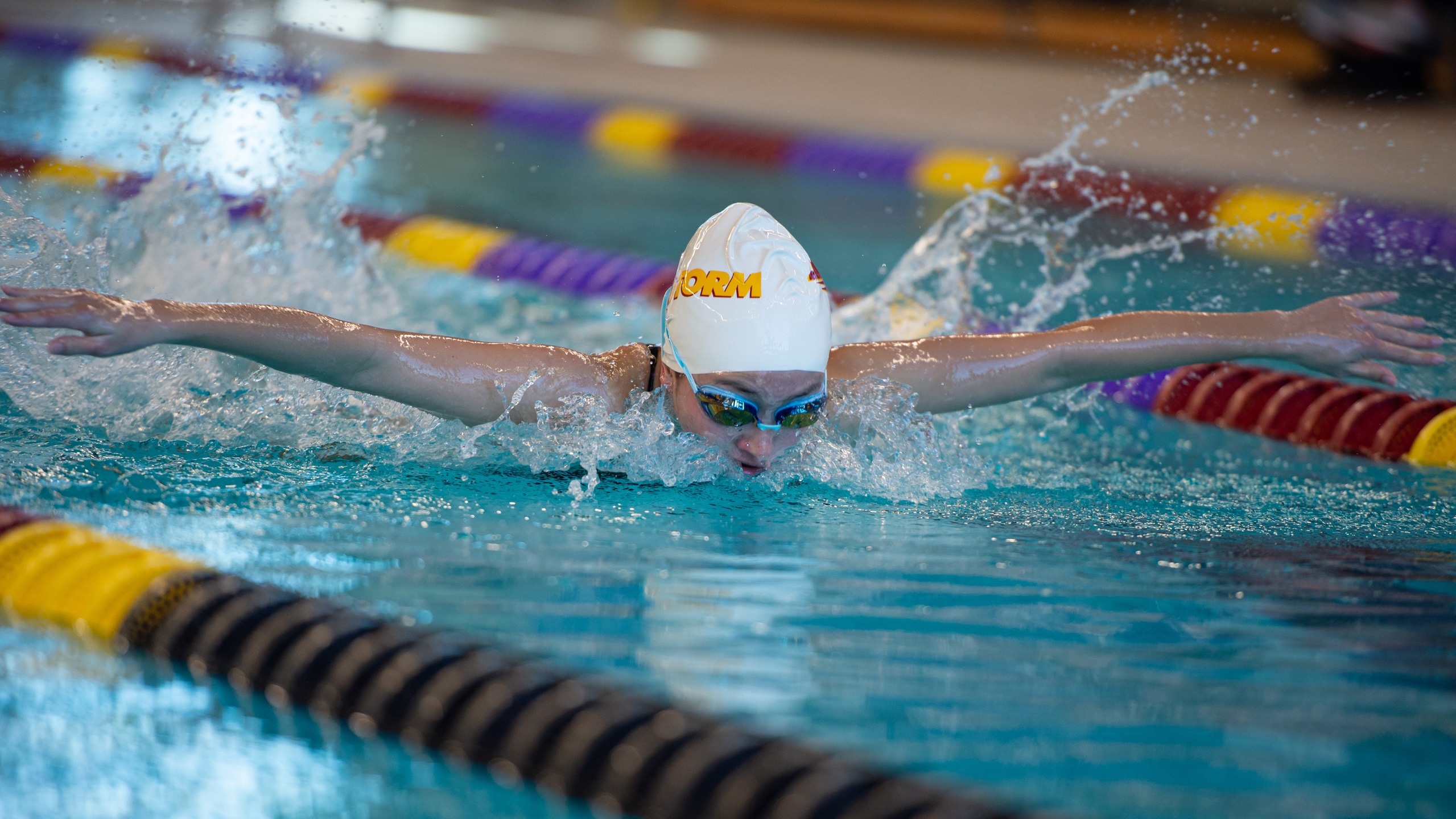 Simpson wins seven events on Friday evening
