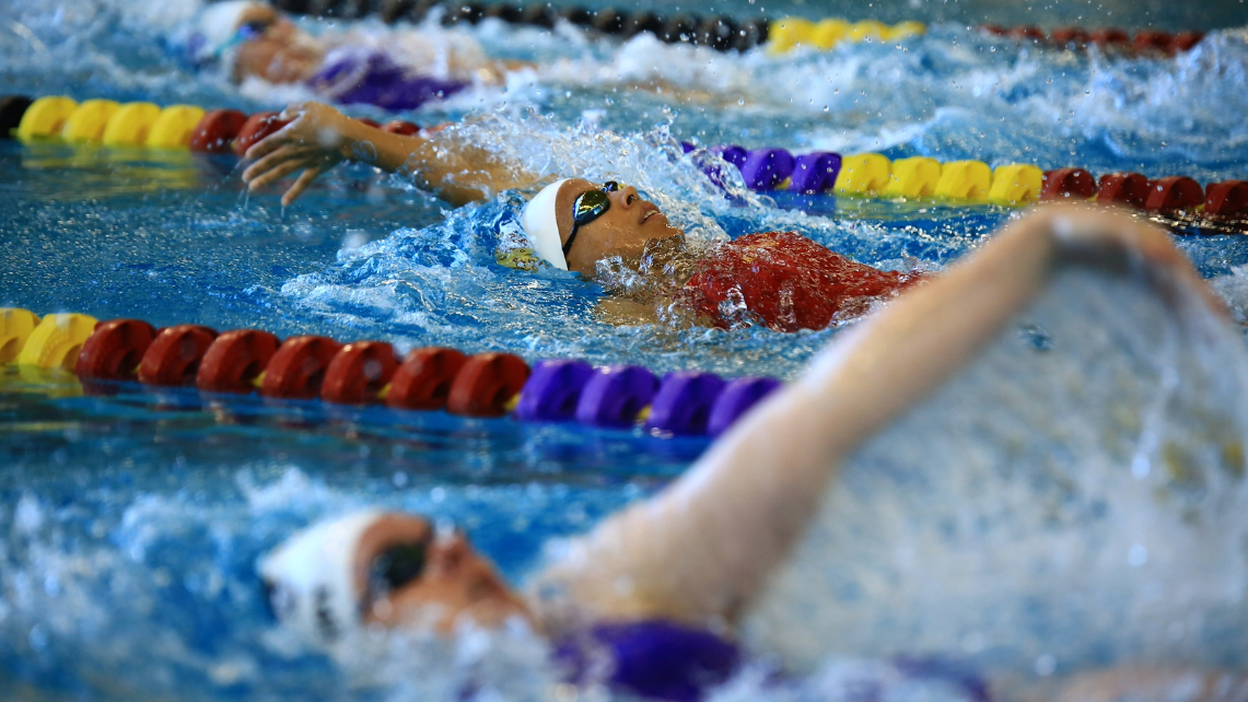 Storm fall to eleventh place in the second day of Grinnell Invite