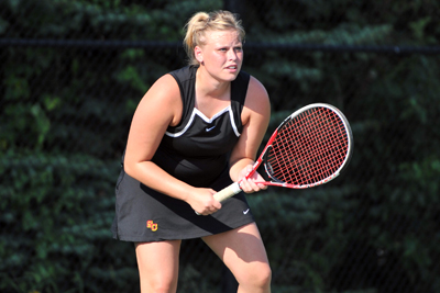 Simpson falls to Graceland