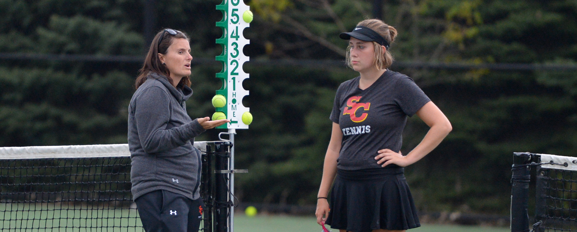Head coach Jennifer Gruenisen and sophomore Liz Nimmo