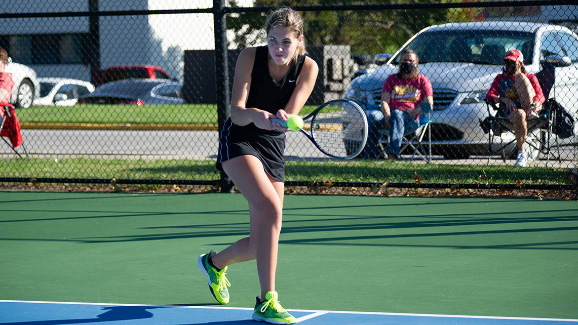 Sophomore Donni Kinghorn. Photo by Corinne Thomas