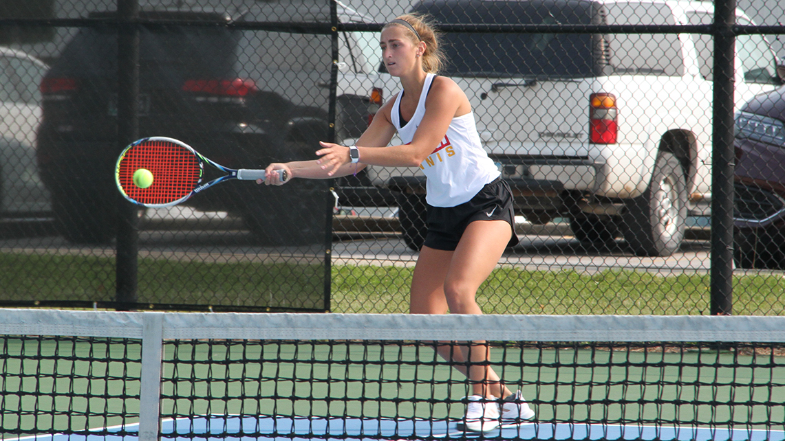 Junior Anna Wanek