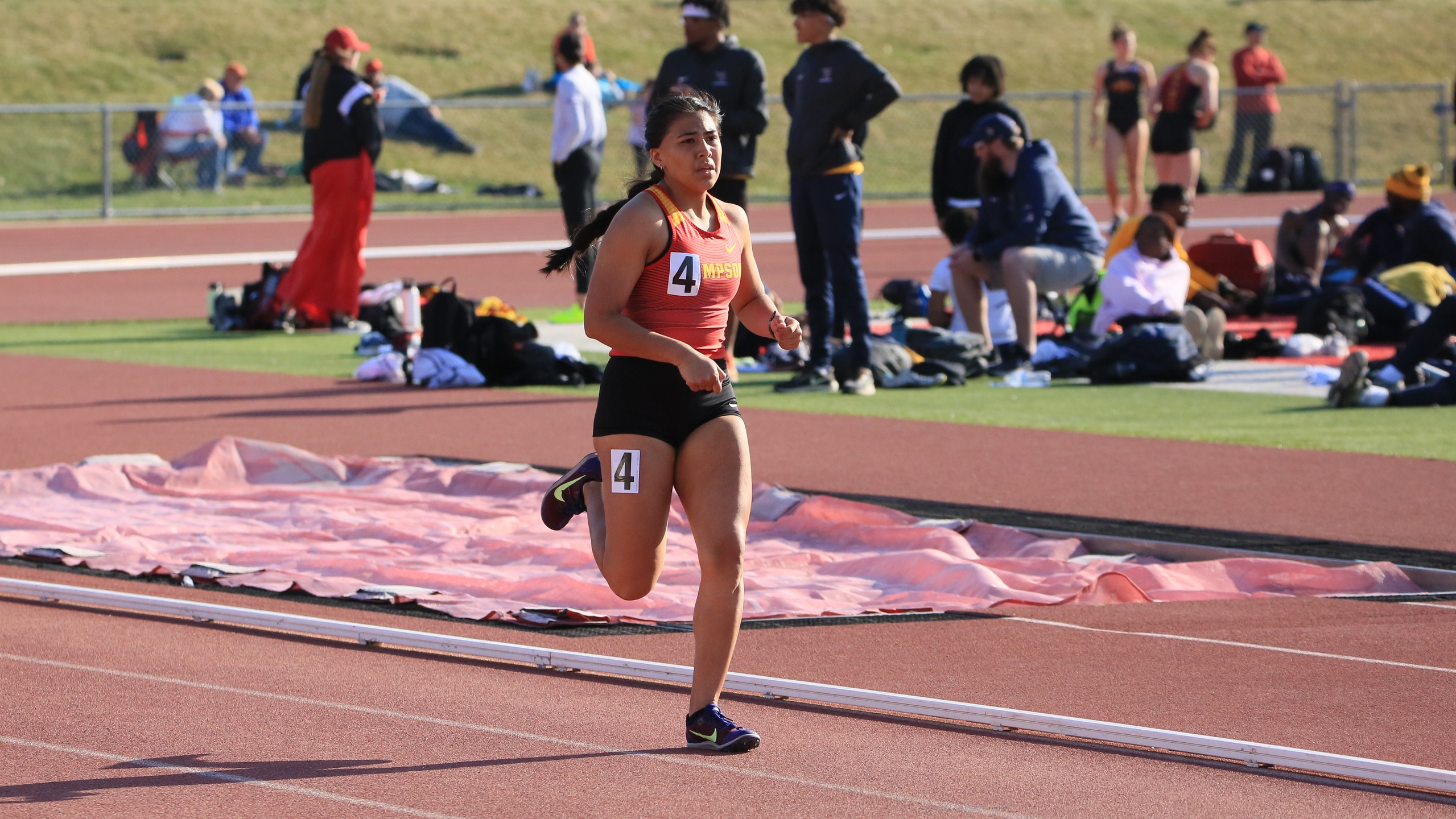 Freshman Araceli Tapetillo (photo by Jared Oosterhuis)