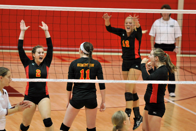 Simpson picks up two, five-set wins at Wartburg