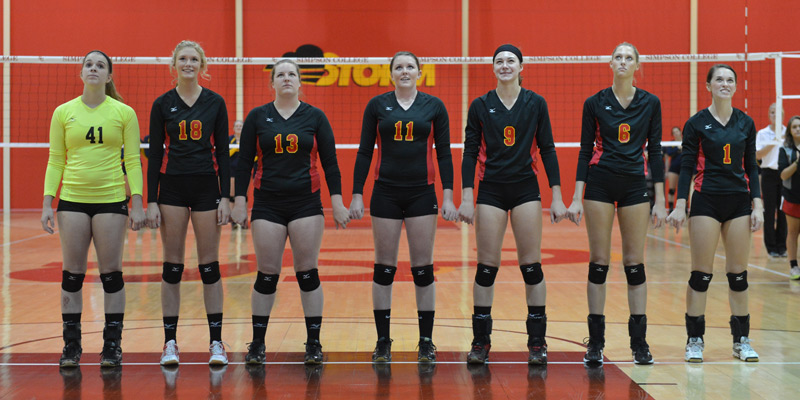 Volleyball falls at Coe