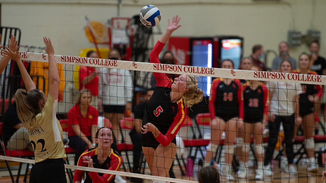 Freshman Elizabeth Conroy