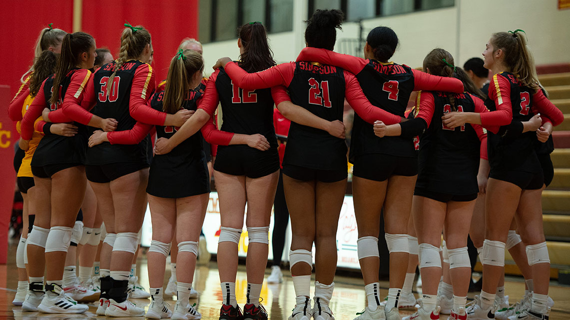 Storm drop five-set battle to Loras in A-R-C Tournament