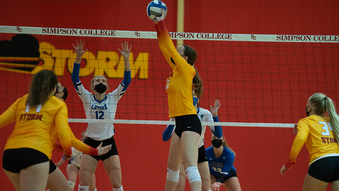 Junior Marissa Salber