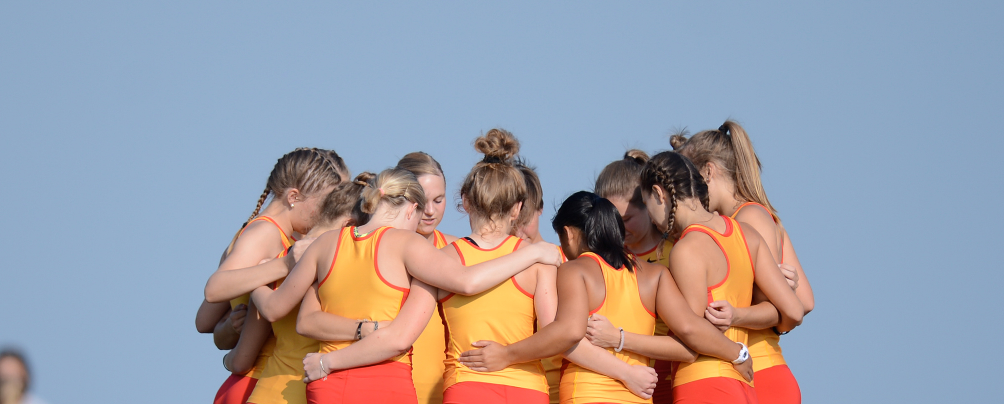 Women&rsquo;s cross country team, Neuendorf and Timms collect national academic honors