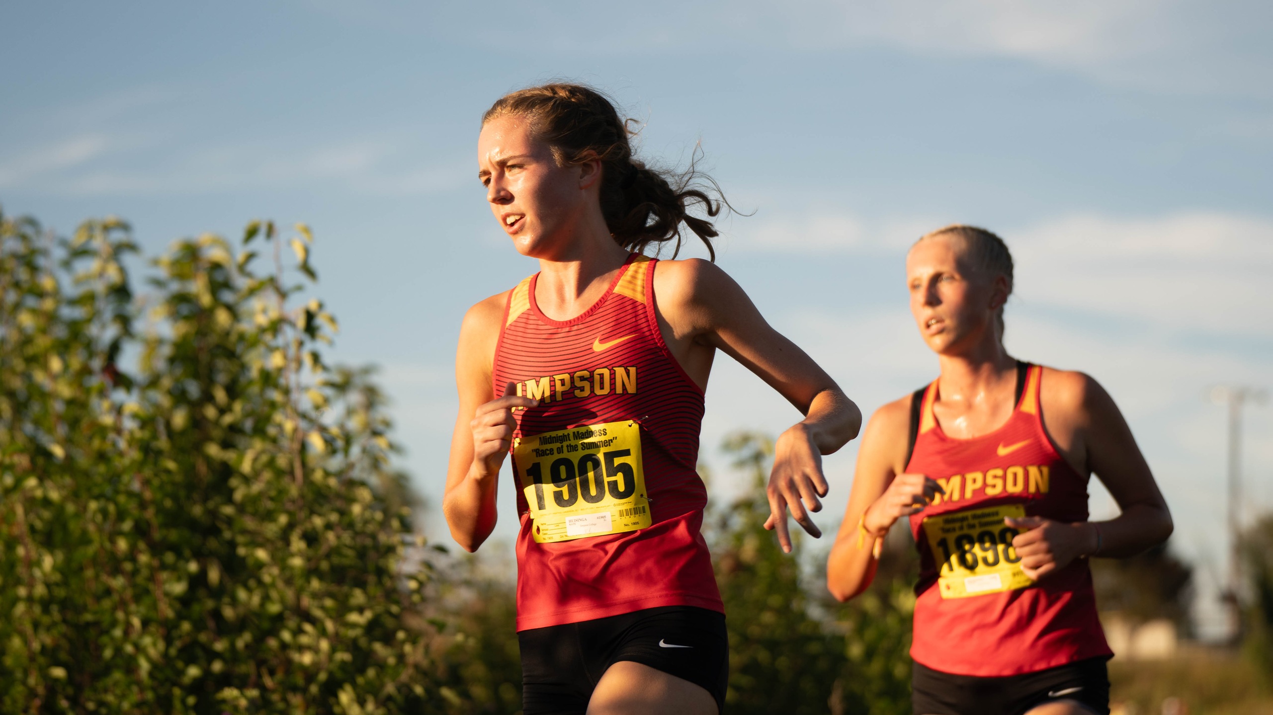 Sophomores Kate Huisinga (left) and Skyler Blessman (right), photo by Frank Novak